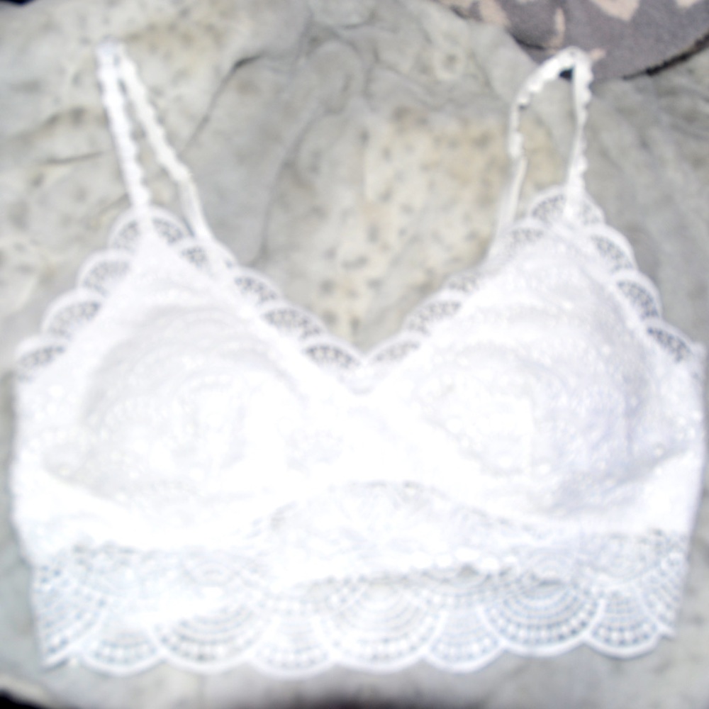 White bralette size large never worn